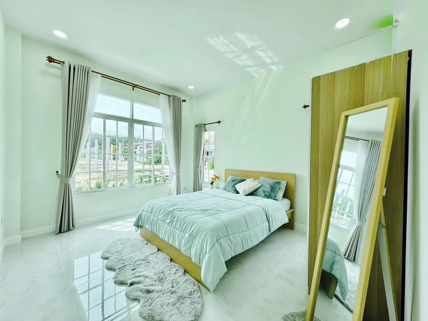 โครงการ Lake Hill Village