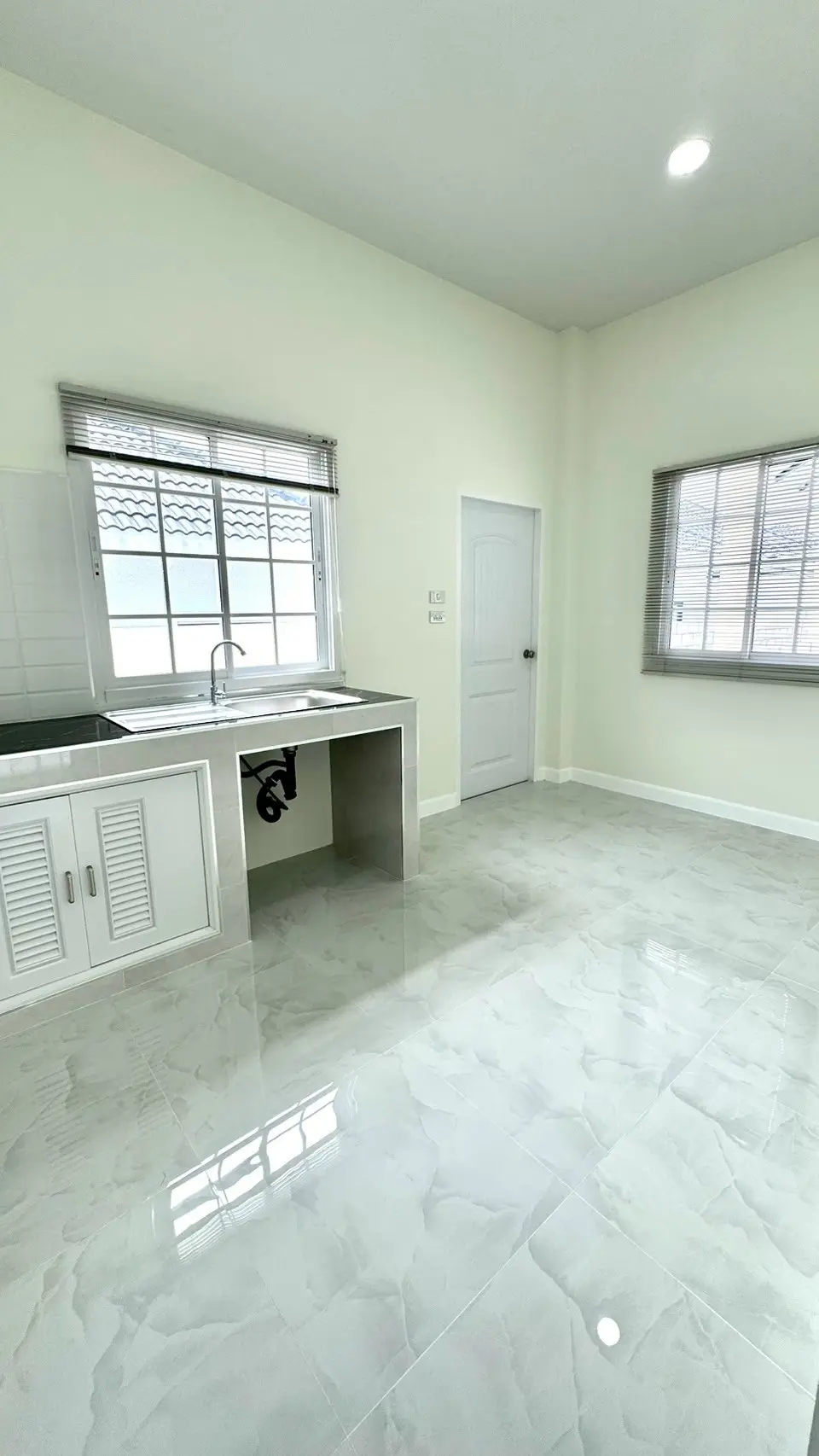 โครงการ Lake Hill Village