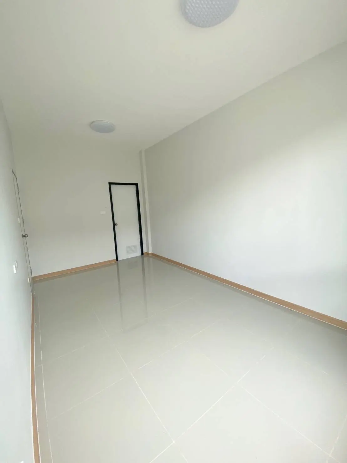 โครงการ เดอะนิวทาว  ชั้นครึ่ง