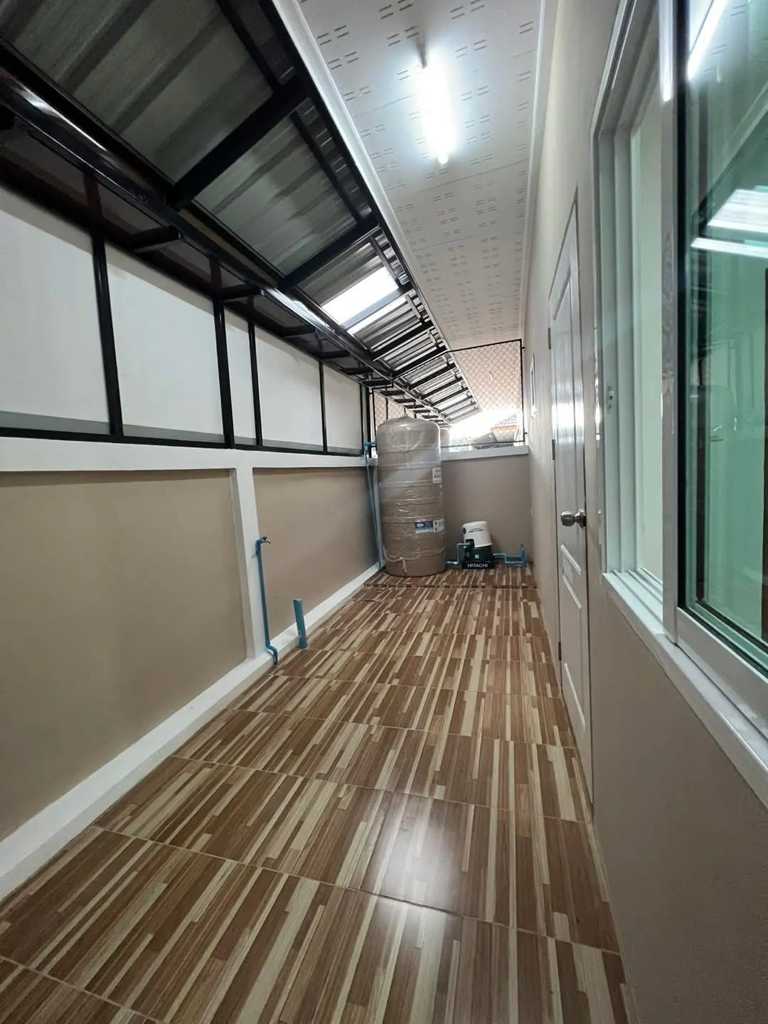 สีน้ำตาล