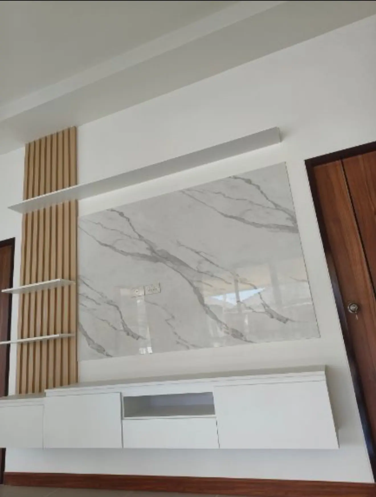 สี่แยกพวงมาลัย (สีเหลือง)