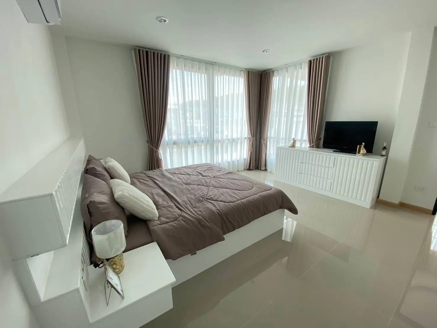 บ้านแฝด 2 ชั้นแม่น้ำคู้ซอย 2