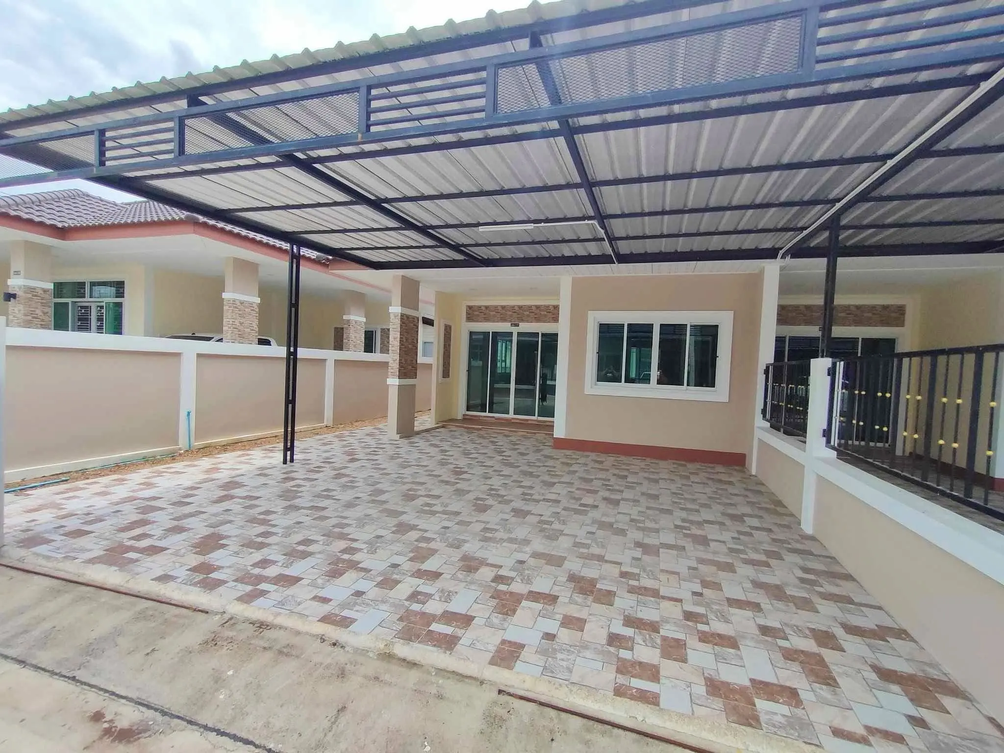 โครงการสีน่ำตาล