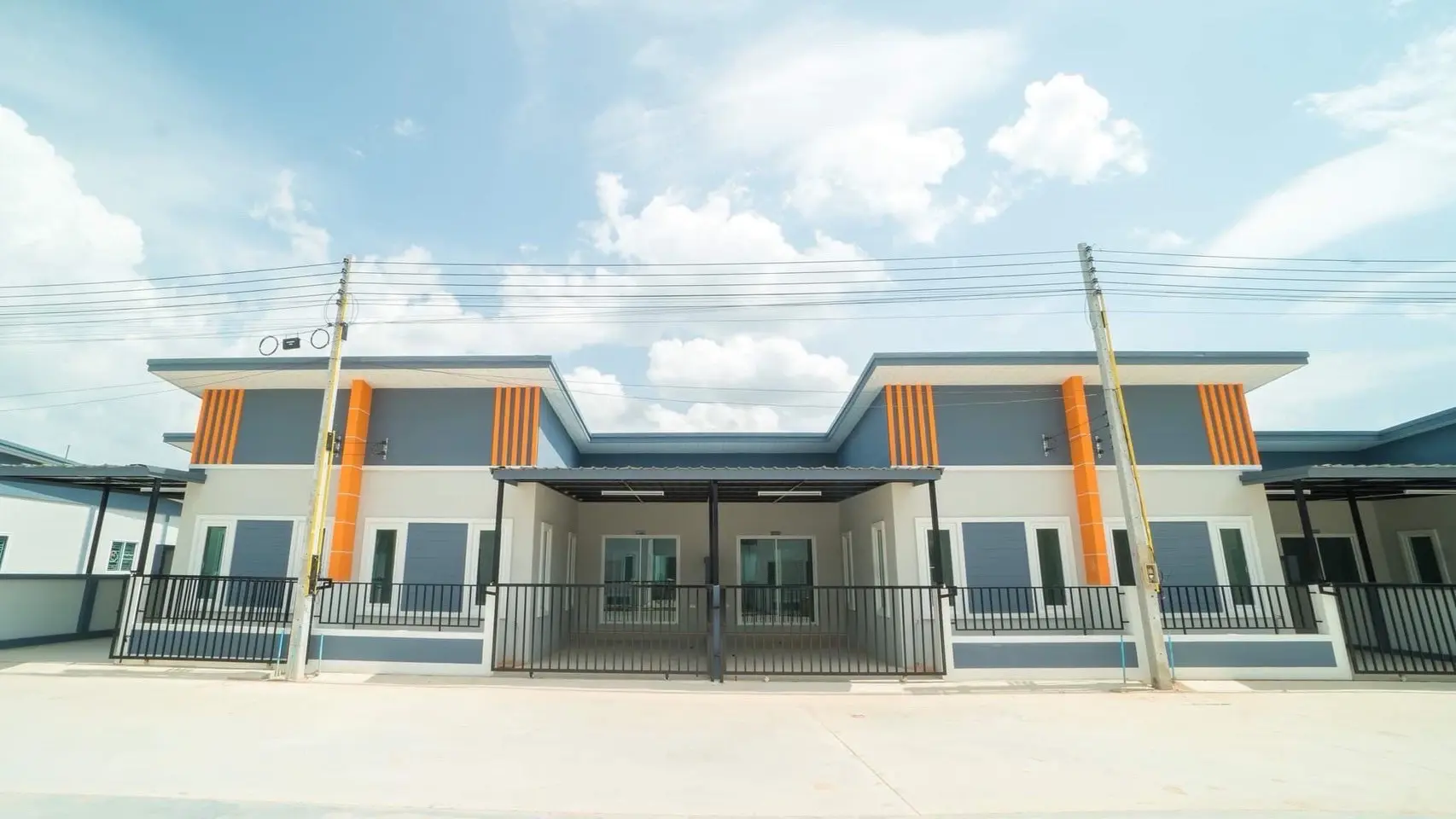 โครงการอีสเทิร์นแลนด์  ซิตี้12