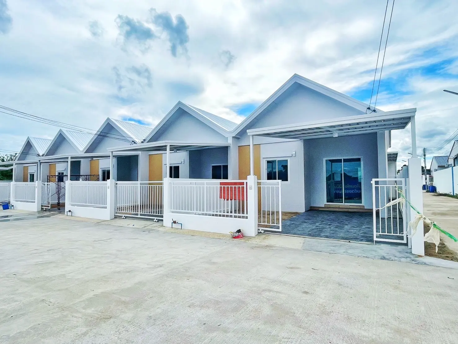 โครงการยูมีสุข วิลเลจ นิคมพัฒนา