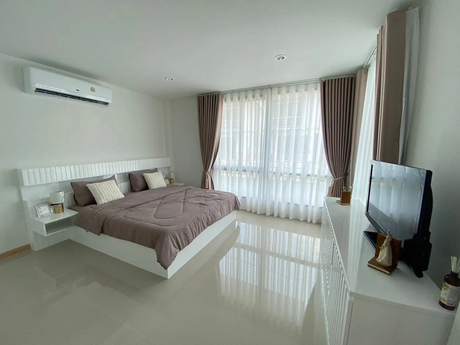 บ้านแฝด 2 ชั้นแม่น้ำคู้ซอย 2