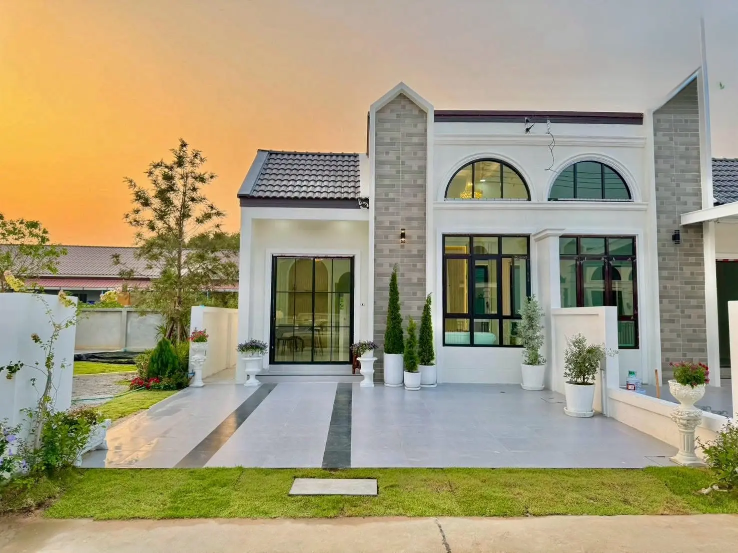 โครงการ ณมน พร็อพเพอร์ตี้